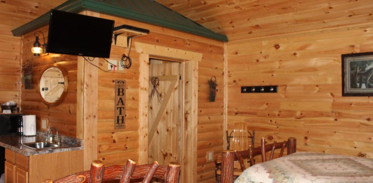 7Cs lodging Flintstone Eksteriør billede
